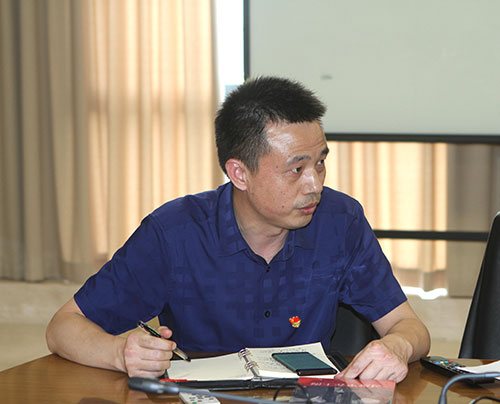 【汇聚青年力量 奋进时代征程】开云手机入口党支部召开专题党课暨预备党员转正党员大会(图3) 【汇聚青年力量 奋进时代征程】开云手机入口党支部召开专题党课暨预备党员转正党员大会(图3)