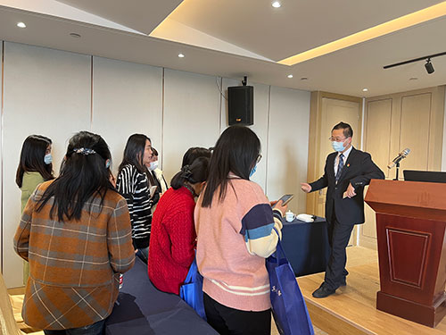 “呵护她健康” 开云手机入口举办女性健康知识讲座(图2)