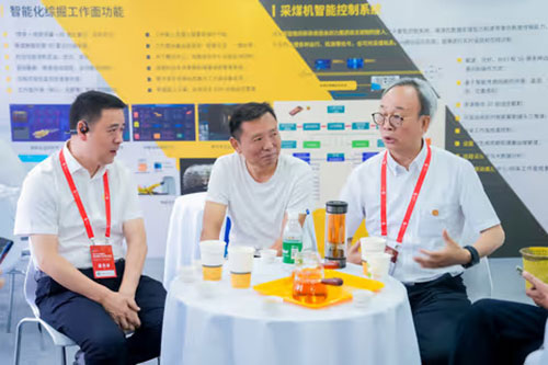 实力彰显！上海开云手机入口参展贵州国际能源产业博览交易会取得圆满成功(图4)